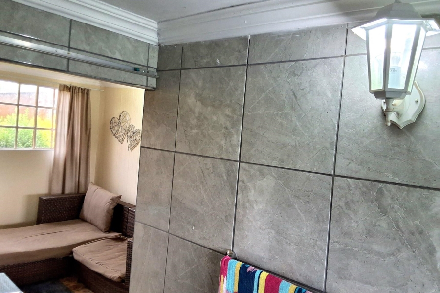 2 Bedroom Property for Sale in Oranjeville Free State